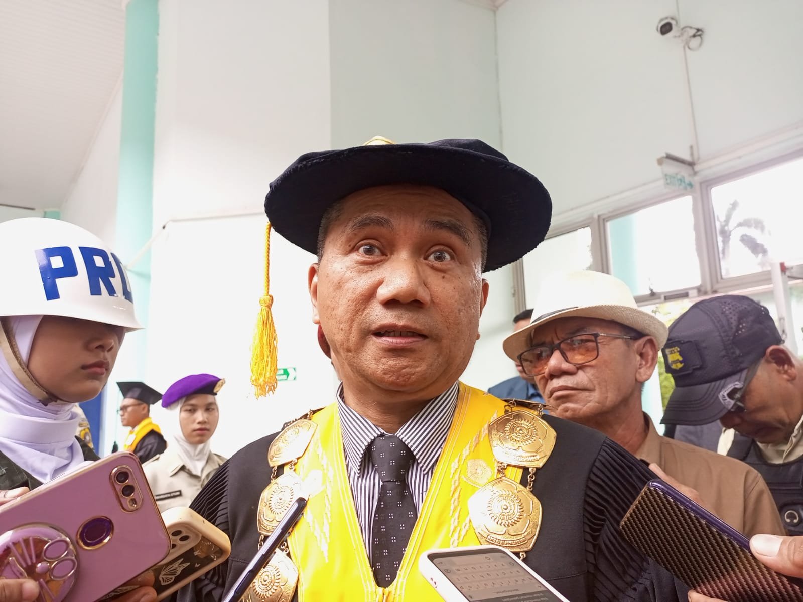 Wisuda ke-181 Unsri Kukuhkan 686 Lulusan, Targetkan 80 Persen Alumni Terserap Kerja