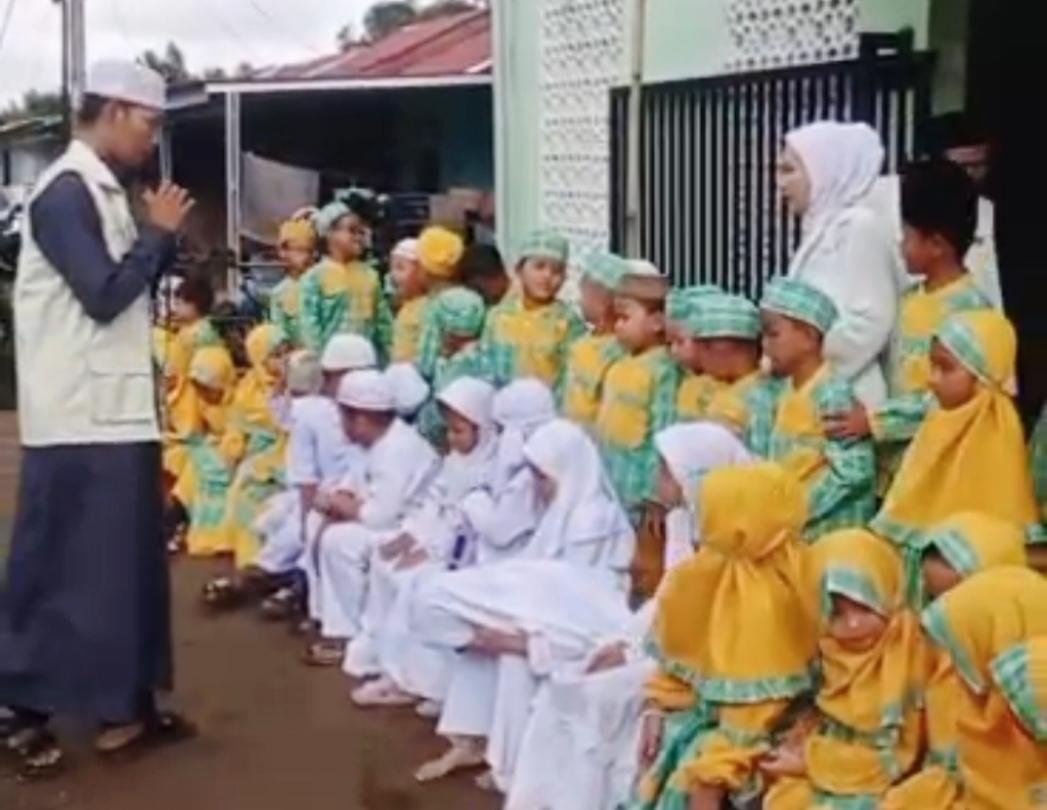 Yayasan Kauny Insanul Quran Palembang Tebar Bahagia, 100 Paket Sembako untuk Santri dan Lansia Dhuafa Sambut Ramadhan 1447 H
