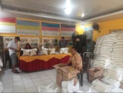 820 Keluarga di Kelurahan Sukabangun Terima Bantuan Pangan, Warga Dapat 20 Kg Beras dan 4 Liter Minyak Goreng