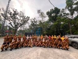 Dari Halaman Kantor Tumbuh Kebersamaan, SelaSIH Warnai Selasa di Kecamatan Alang-Alang Lebar