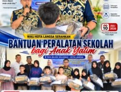 Wali Kota Langsa Serahkan Bantuan Peralatan Sekolah Bagi Anak Yatim Paya Bujok Seulemak