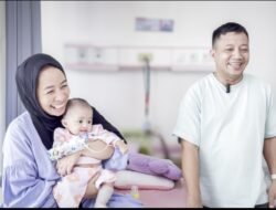 Pelayanan Cepat JKN Tenangkan Ely dan Marlin Saat Putri Mereka Harus Dirawat di Rumah Sakit